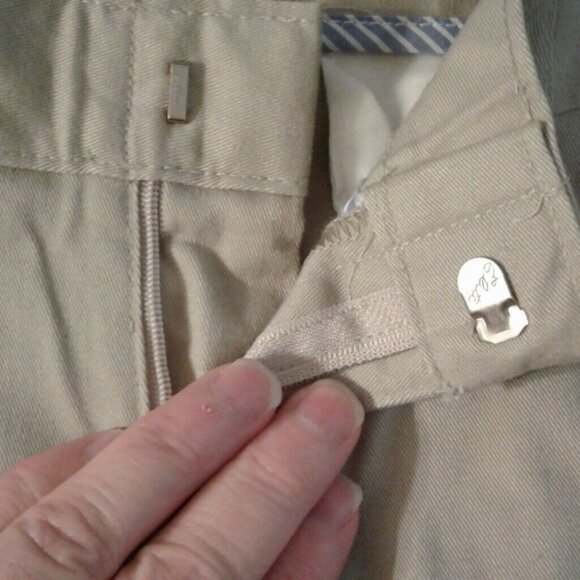 Chaps Size 12 Shorts Boys Khaki School Uniform Pleated Front Adjustable NEW - Picture 4 of 8